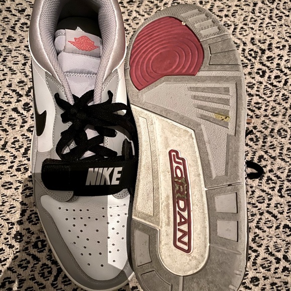 Men’s size 12 Nike Air Jordan’s - Picture 2 of 4